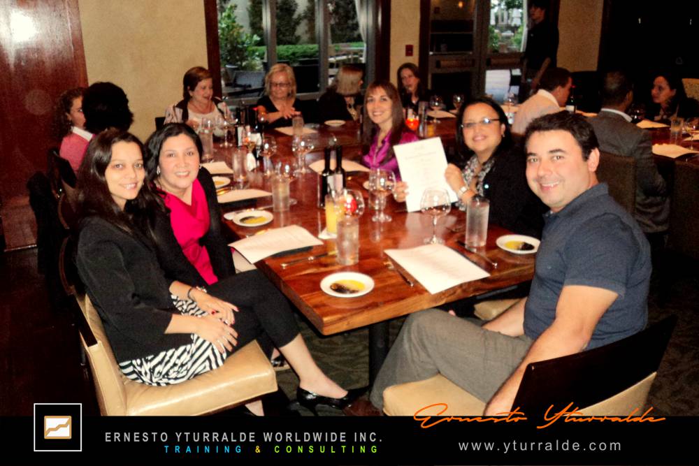 Aniversarios Empresariales, Viajes de Incentivo y Viajes Empresariales para empoderar tus colaboradores como recompensa y gratitud  | 	Acompañamiento para reconocer el buen trabajo, gratificar, agradecer, motivar,
												premiar, integrar, incentivar, recompensar estimular, agradecer, motivar a tus colaboradores, clientes y socios estratégicos