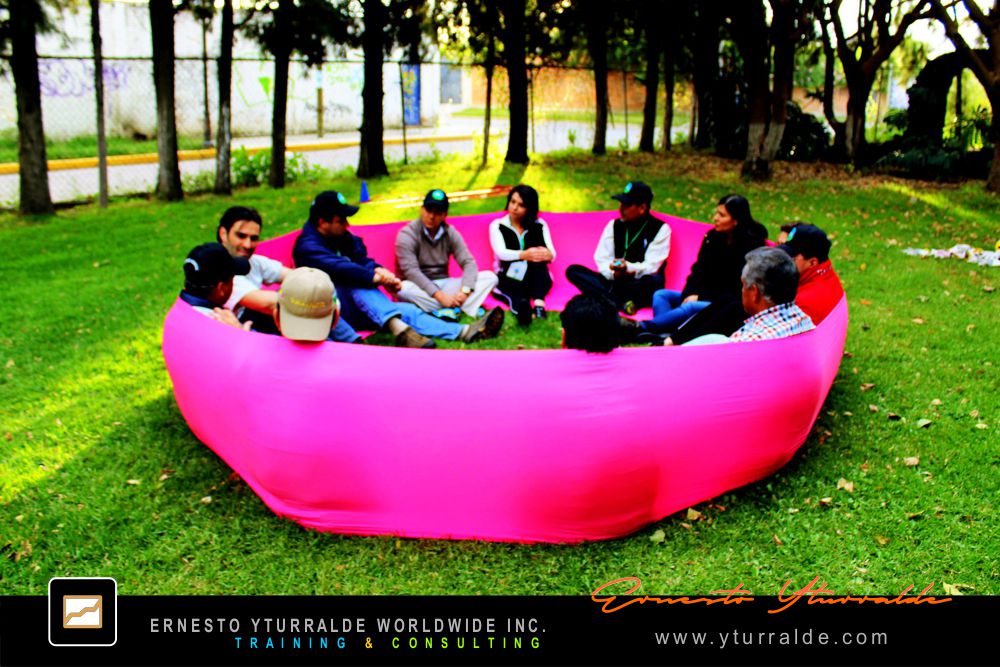 Aniversarios Empresariales, Viajes de Incentivo y Viajes Empresariales para empoderar tus colaboradores como recompensa y gratitud  | 	Acompañamiento para reconocer el buen trabajo, gratificar, agradecer, motivar,
	premiar, integrar, incentivar, recompensar estimular, agradecer, motivar a tus colaboradores, clientes y socios estratégicos